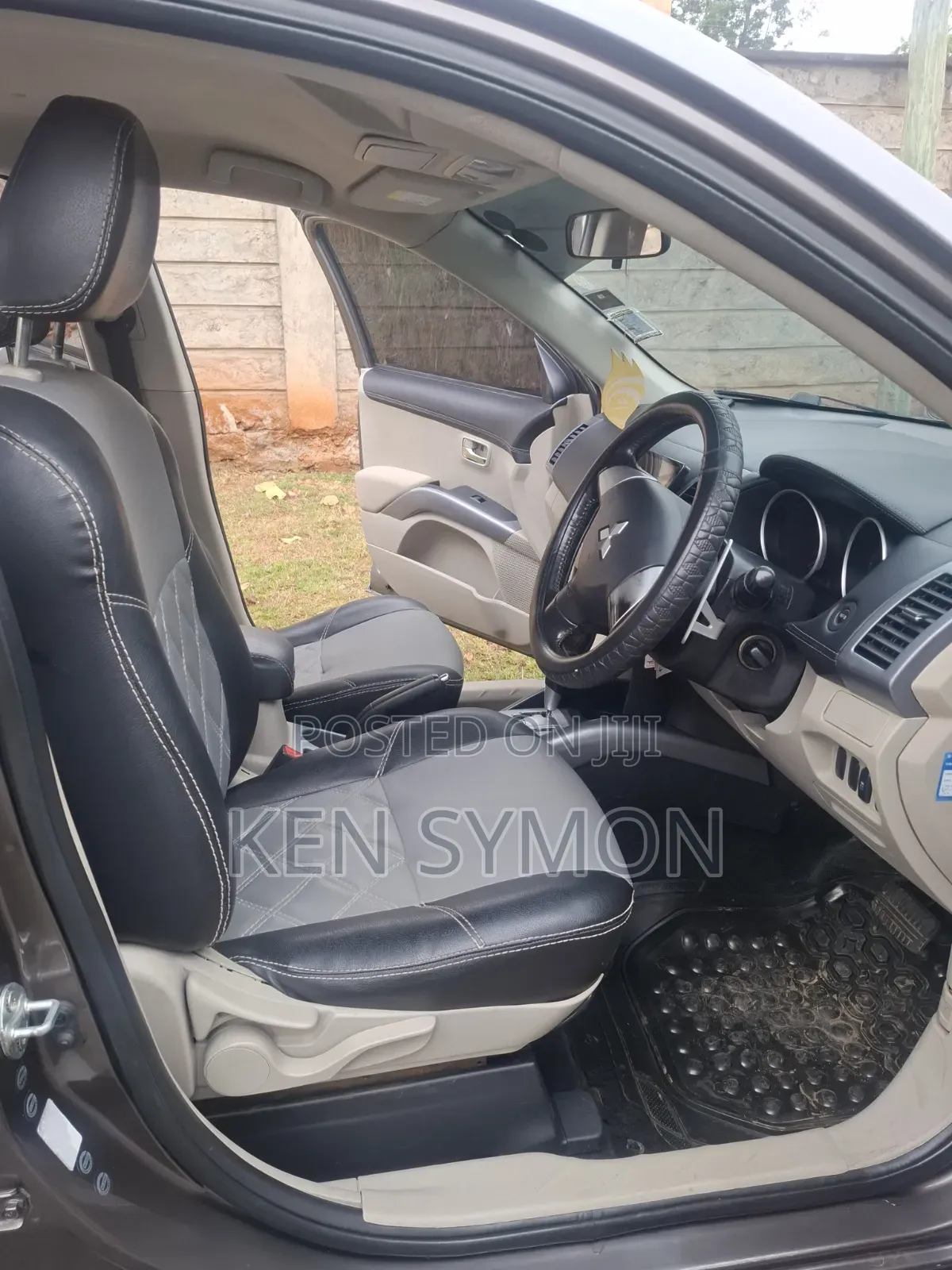 Mitsubishi Outlander ES 2012 Brown