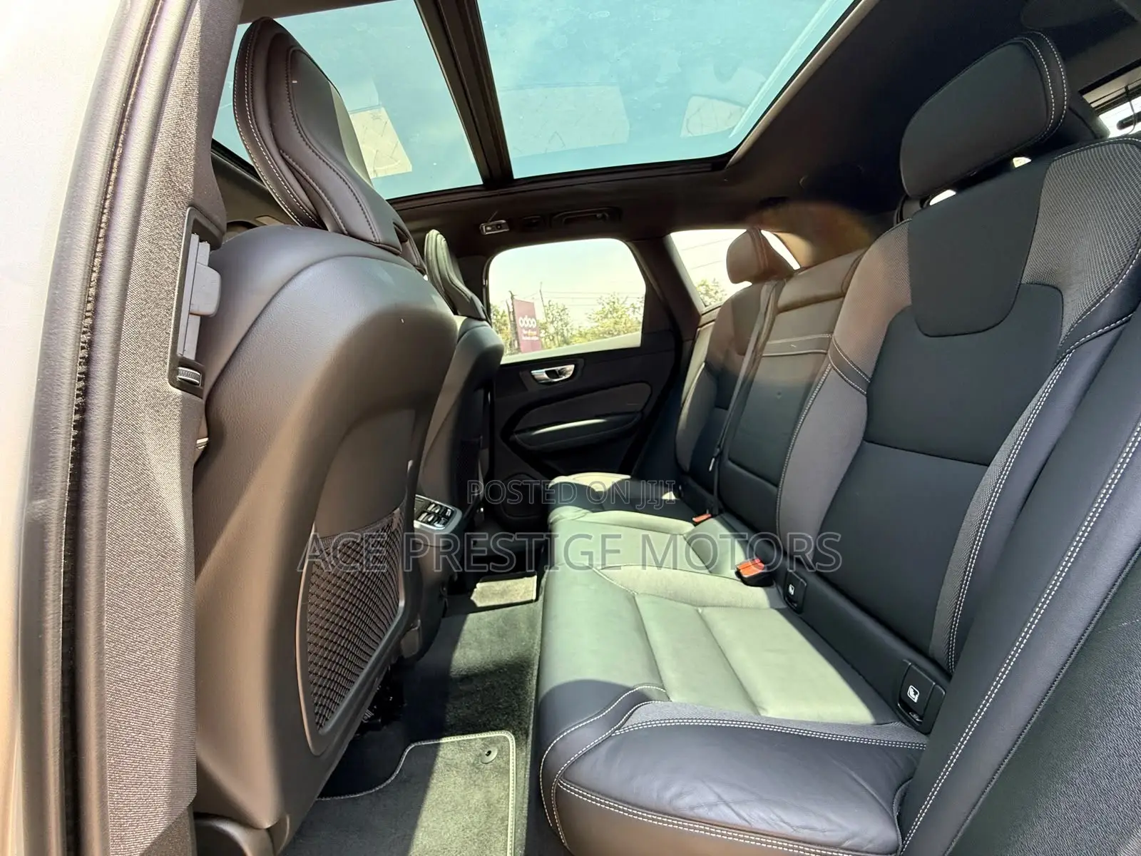 Volvo XC60 2020 Ivory