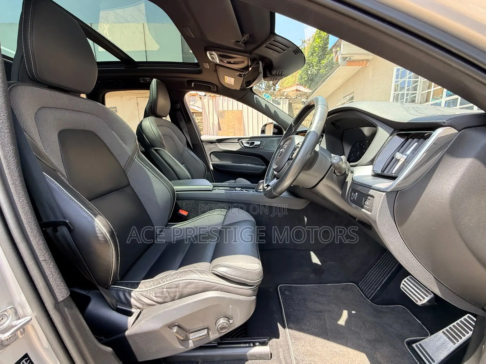Volvo XC60 2020 Ivory
