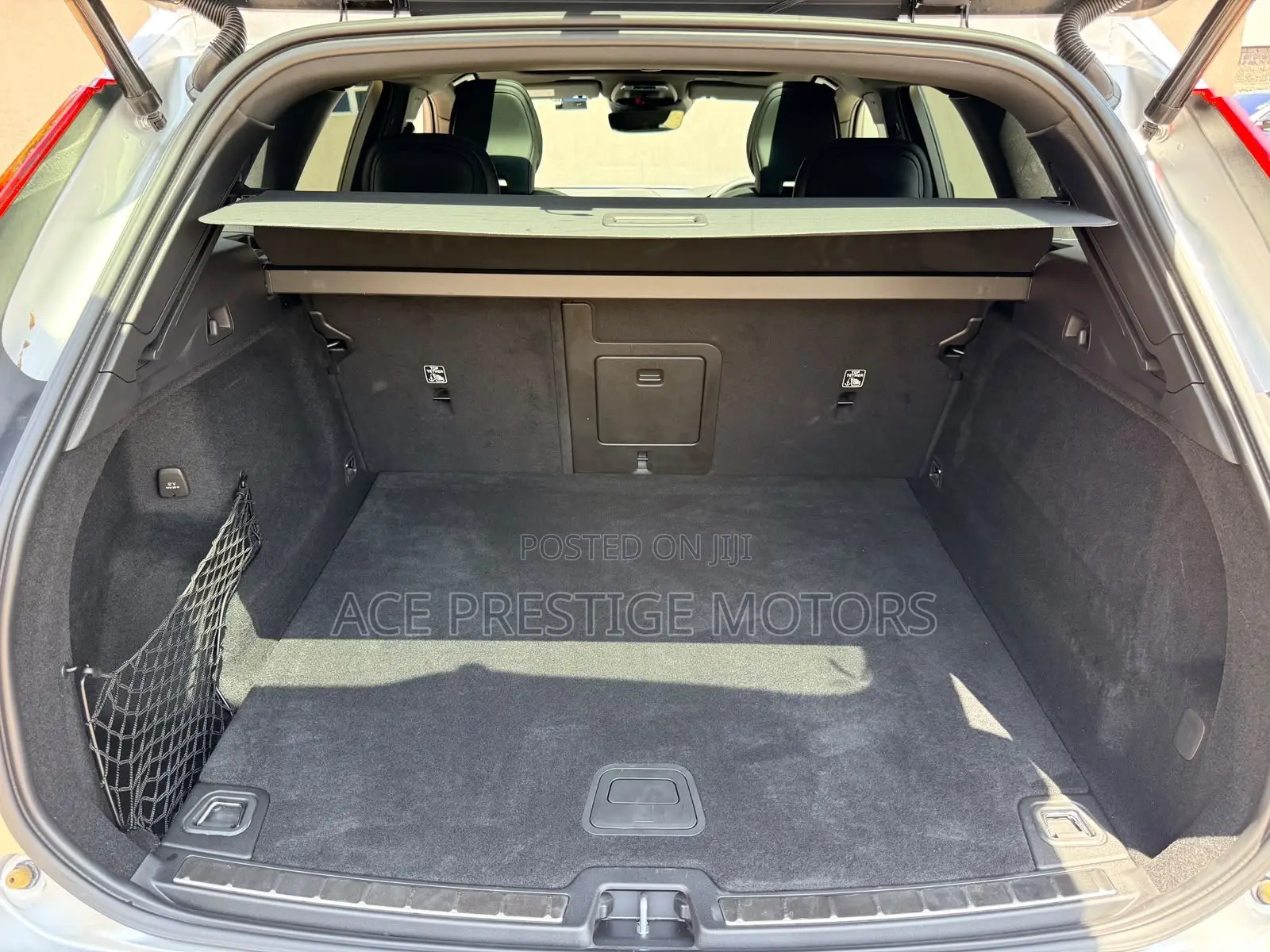 Volvo XC60 2020 Ivory