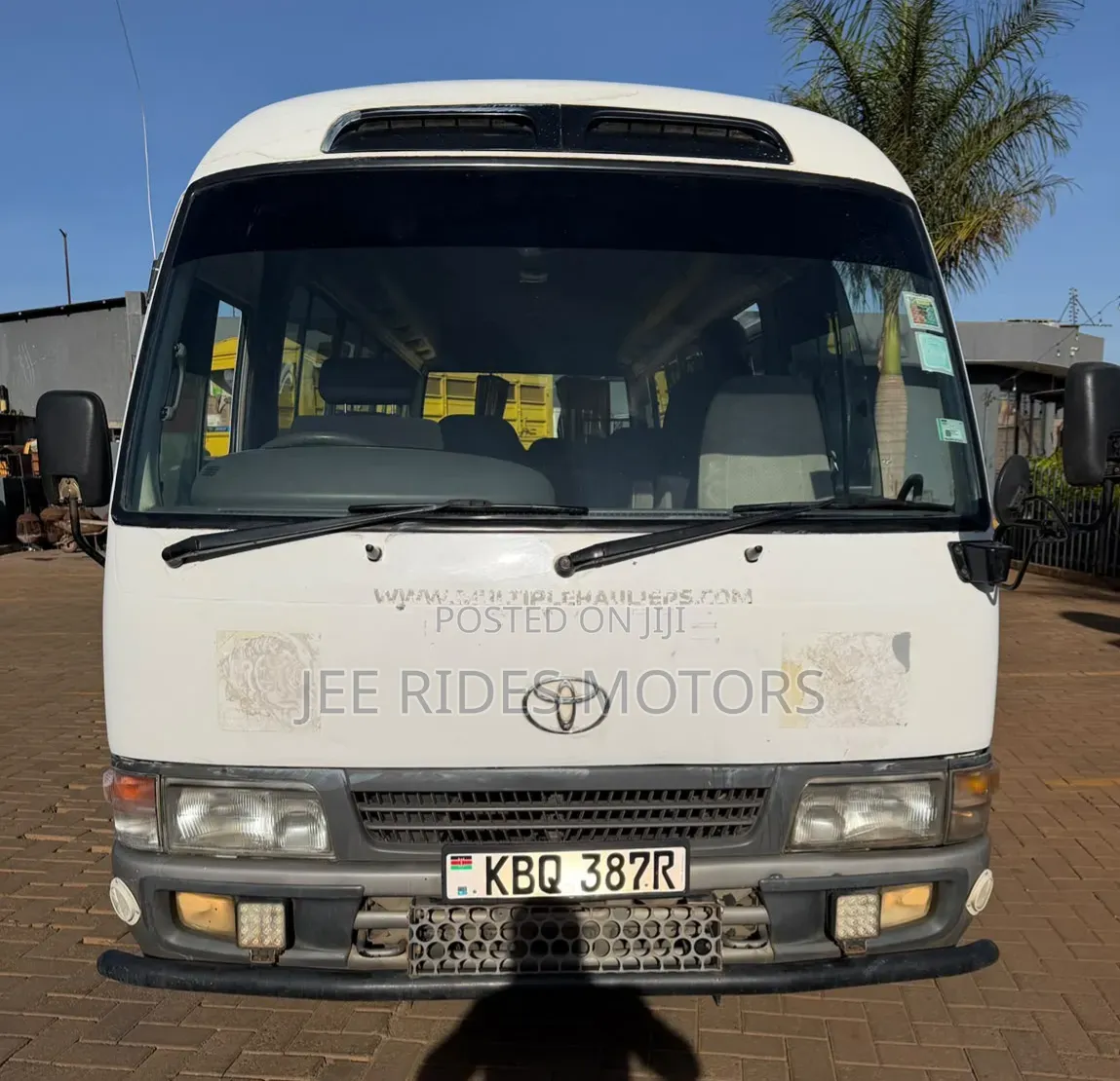 Toyota Coaster 2005 Silver