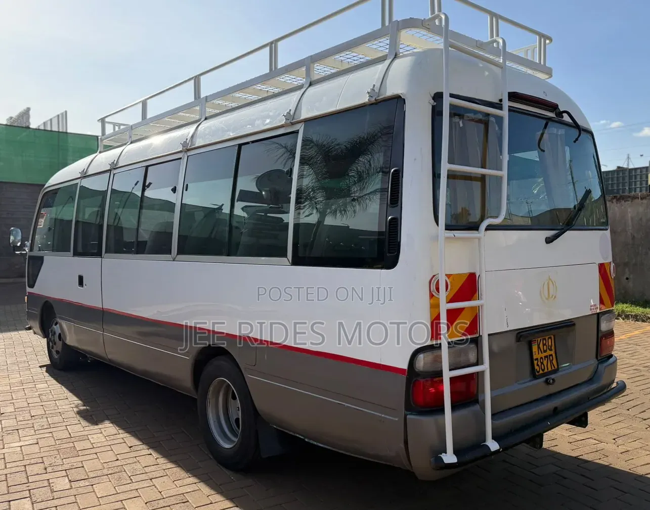 Toyota Coaster 2005 Silver