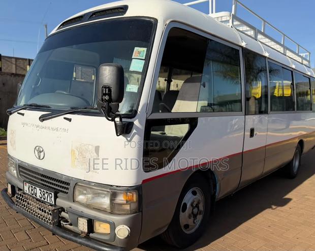 Toyota Coaster 2005 Silver - thumbnail 4