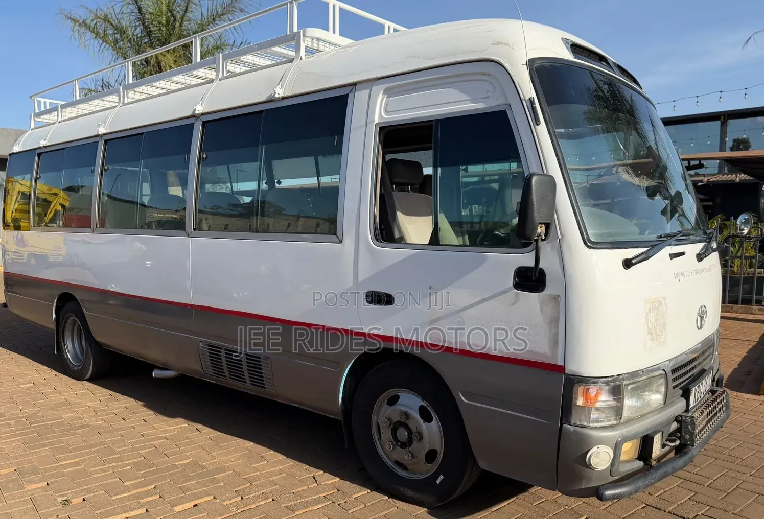 Toyota Coaster 2005 Silver