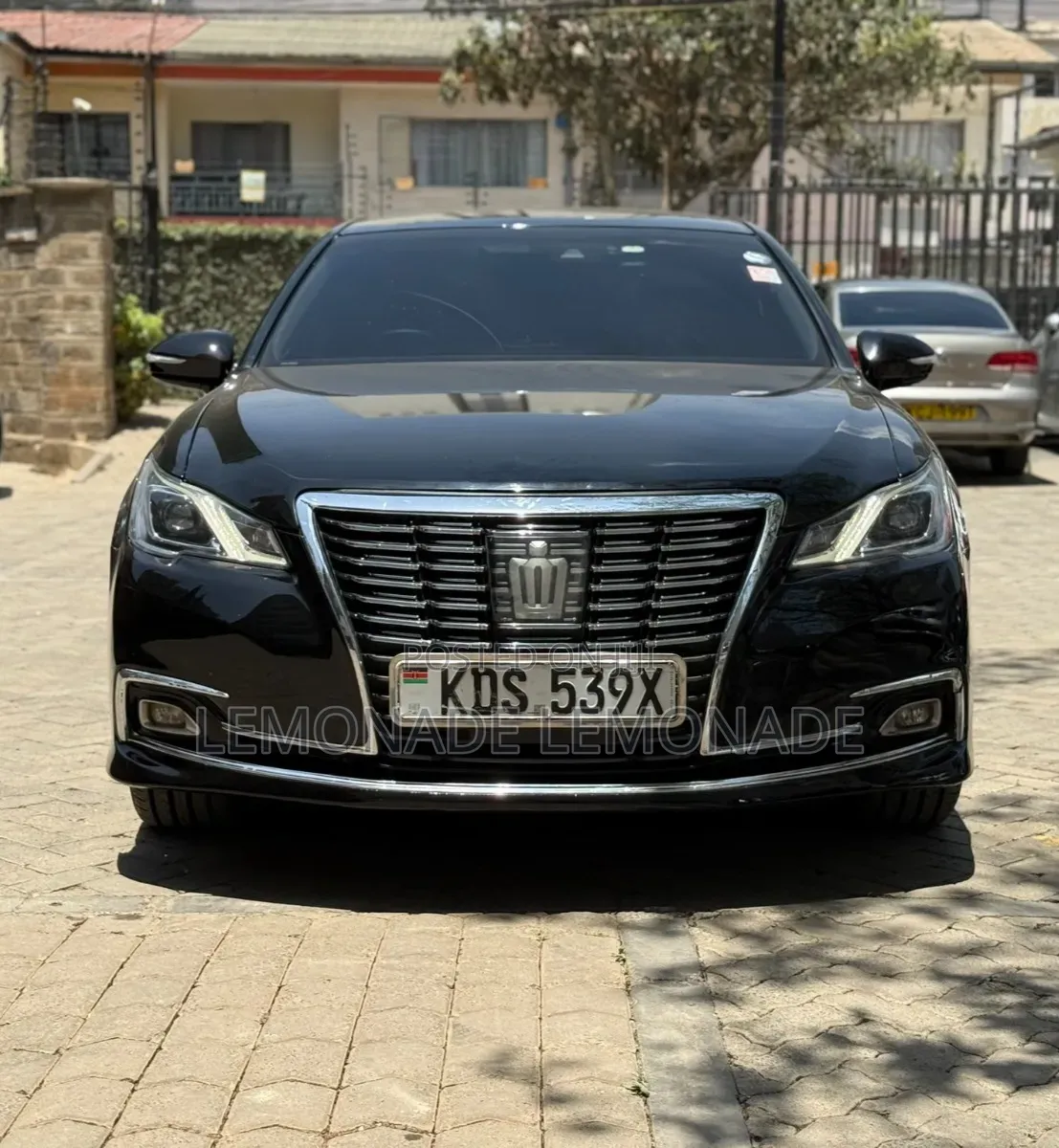 Toyota Crown 2016 Black