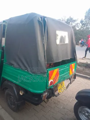 Piaggio 2019 Green