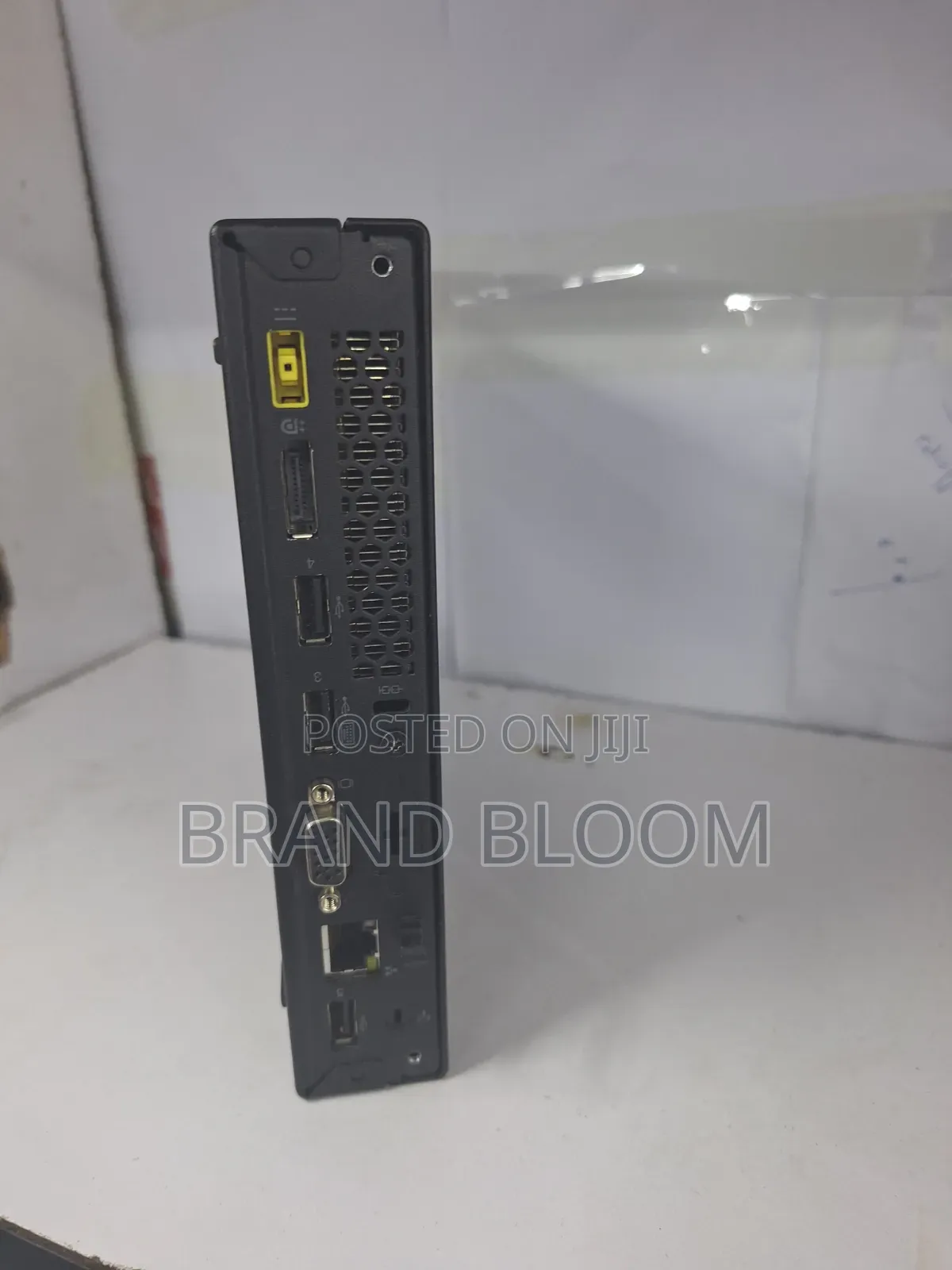 Desktop Computer Lenovo 8GB Intel Core i3 HDD 500GB