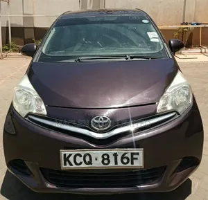 Toyota Ractis 2012 Maroon