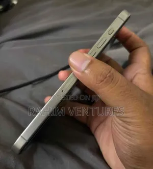 Apple iPhone 15 Pro 128 GB Silver