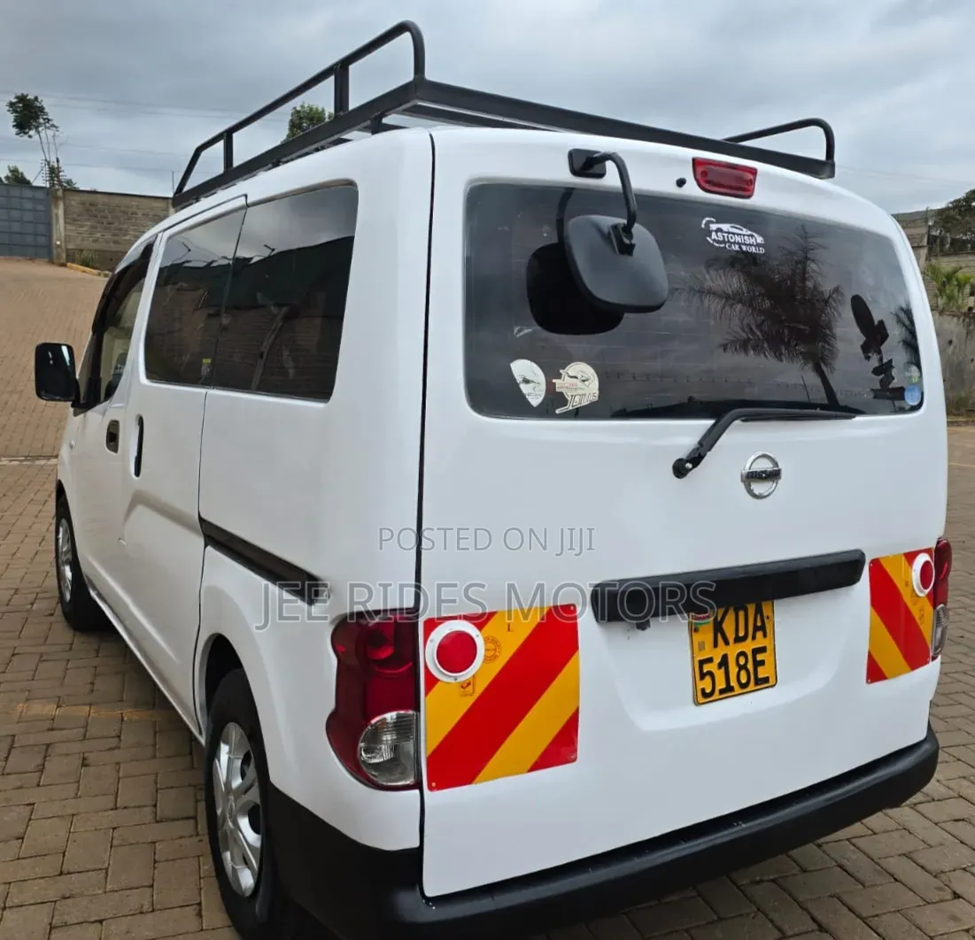 Nissan NV200 2013 White