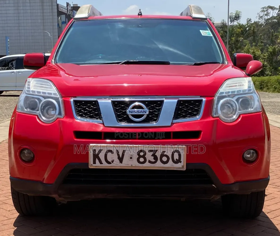 Nissan X-Trail 2012 Red