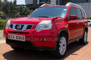 Nissan X-Trail 2012 Red