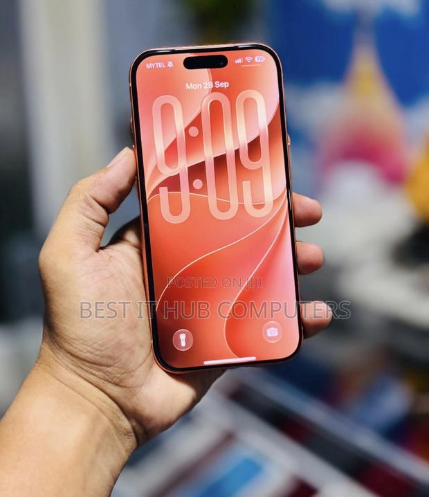 Apple iPhone 17 Pro 256 GB Orange - thumbnail 2