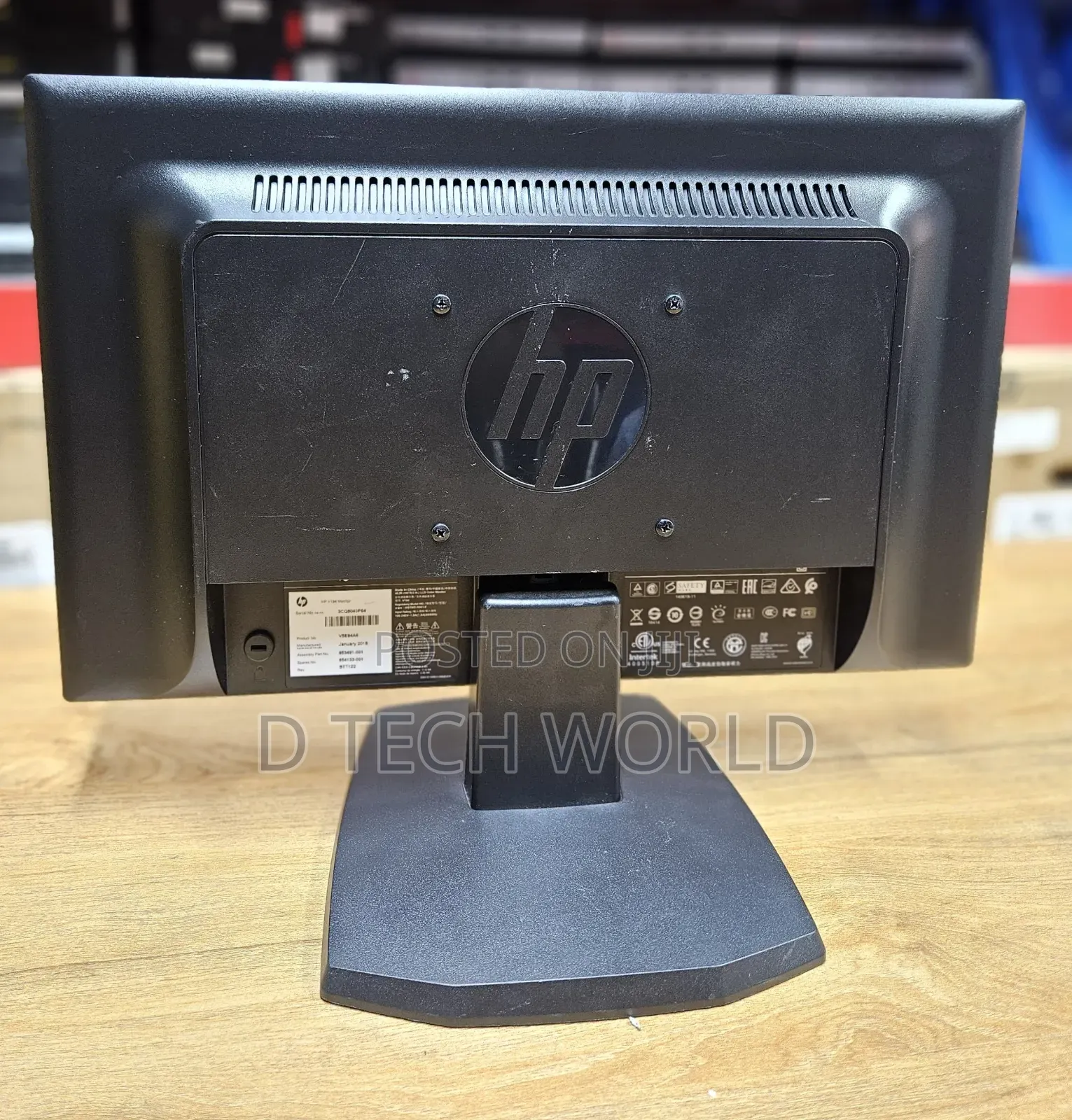 HP V194 Monitor
  Display Size: 18.5" Diagonal