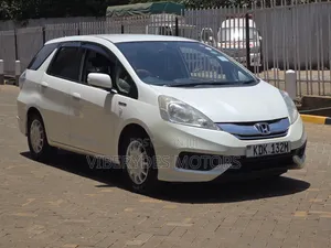 Honda Fit Shuttle 2015 White
