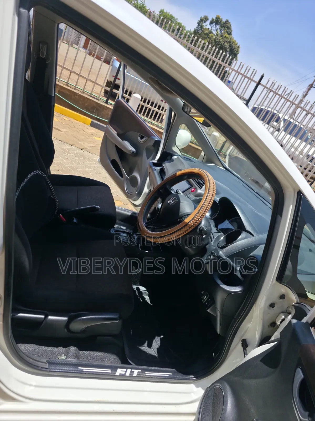 Honda Fit Shuttle 2015 White