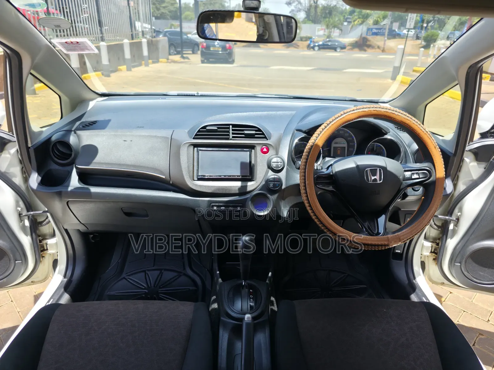 Honda Fit Shuttle 2015 White