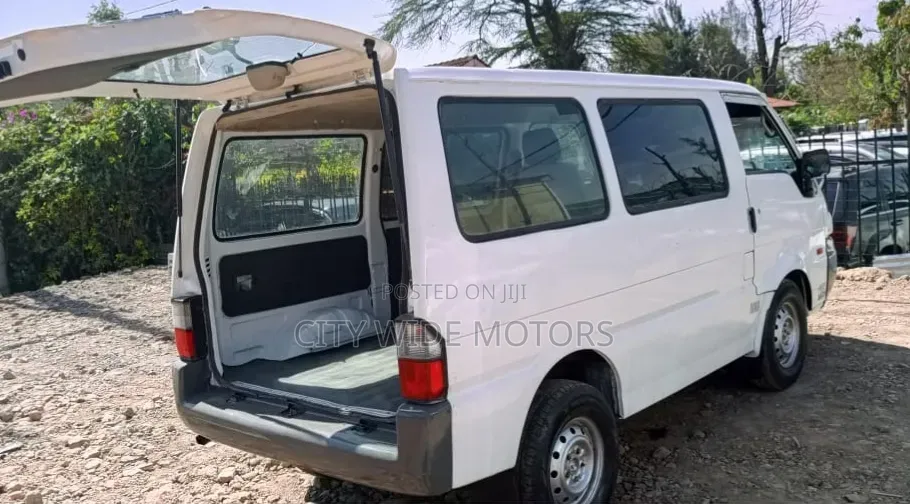 Nissan Vanette 2014 White