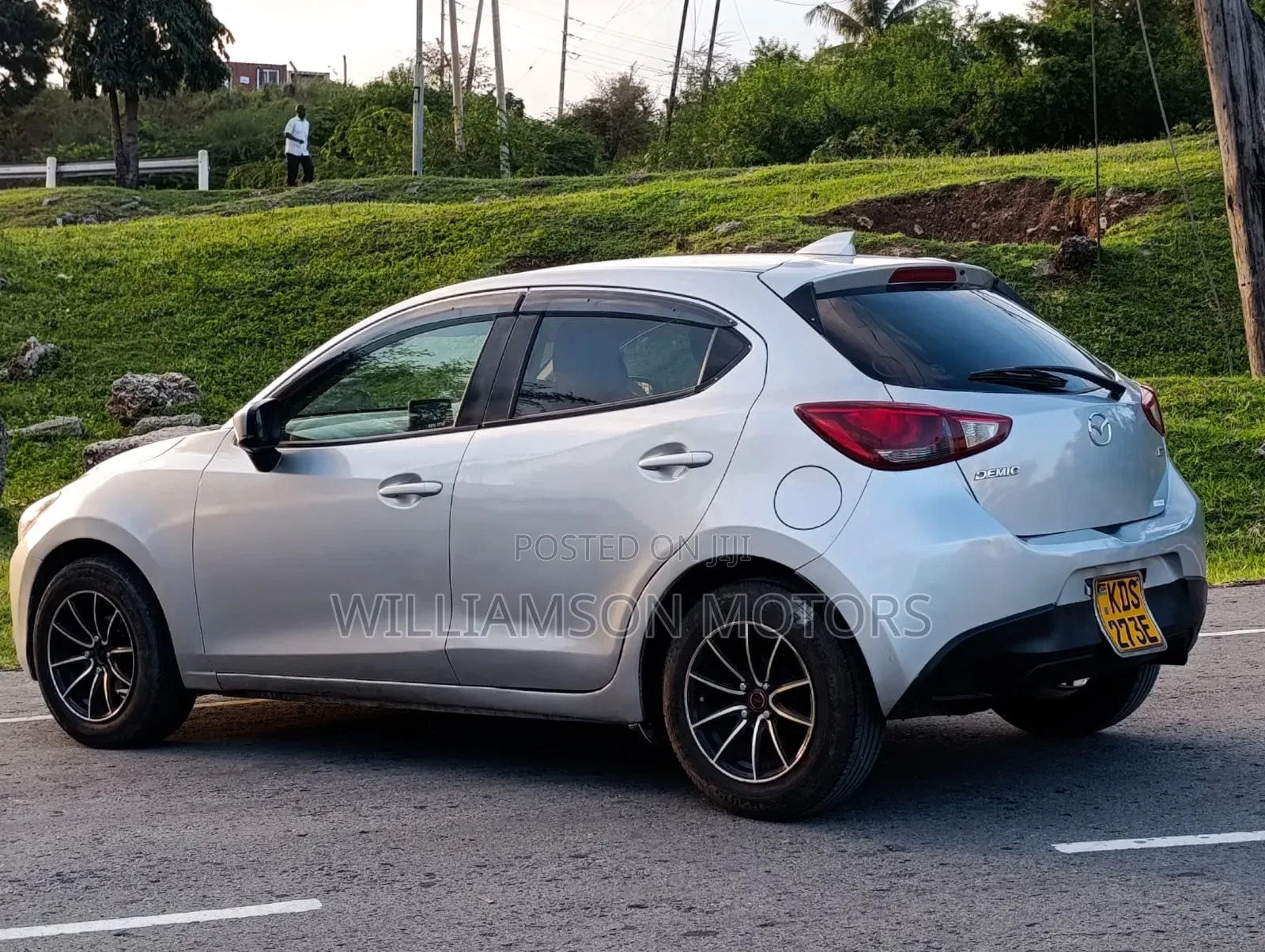 Mazda Demio 2017 Silver