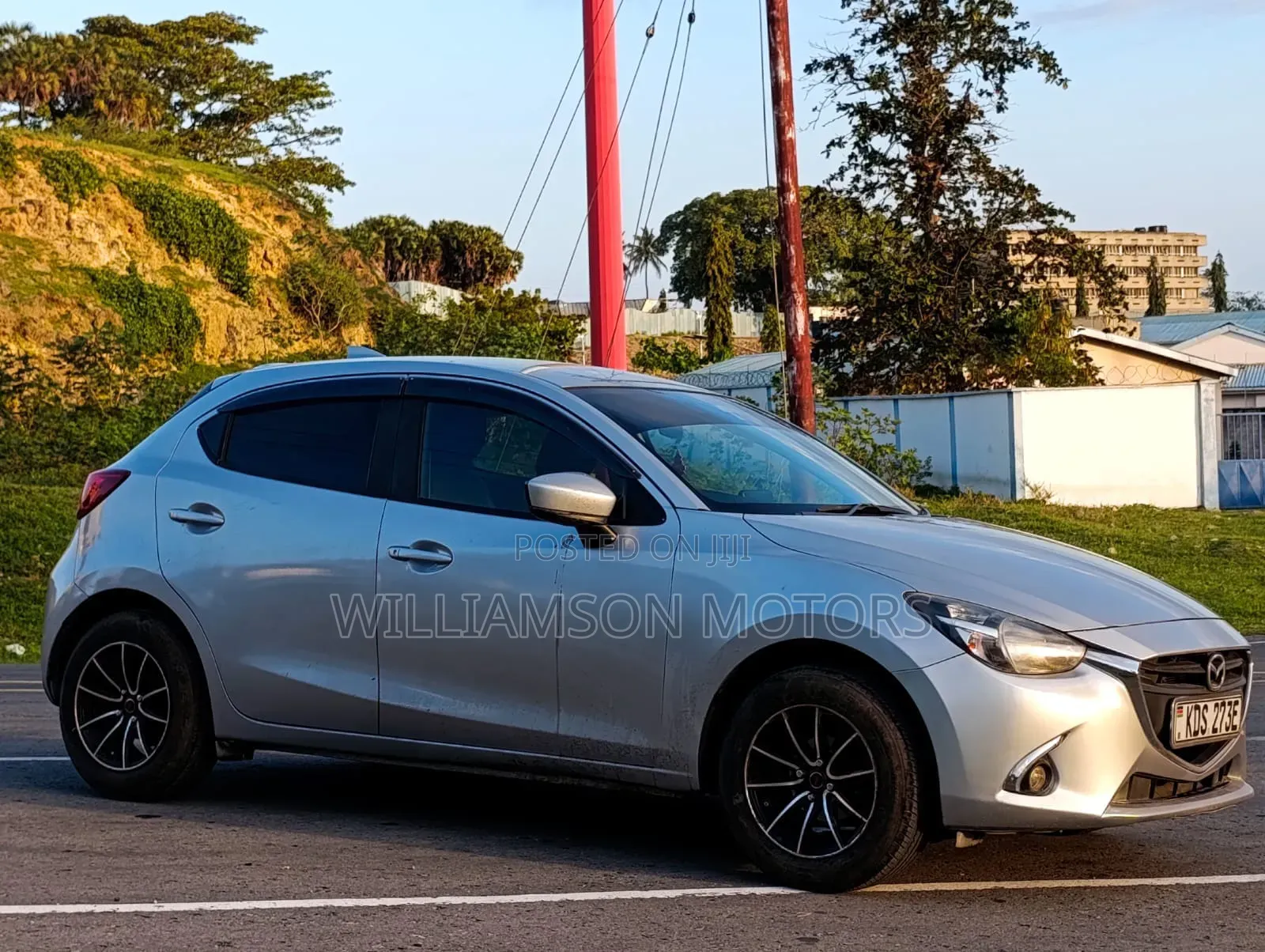 Mazda Demio 2017 Silver