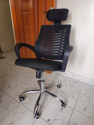 Swivel Office Chair