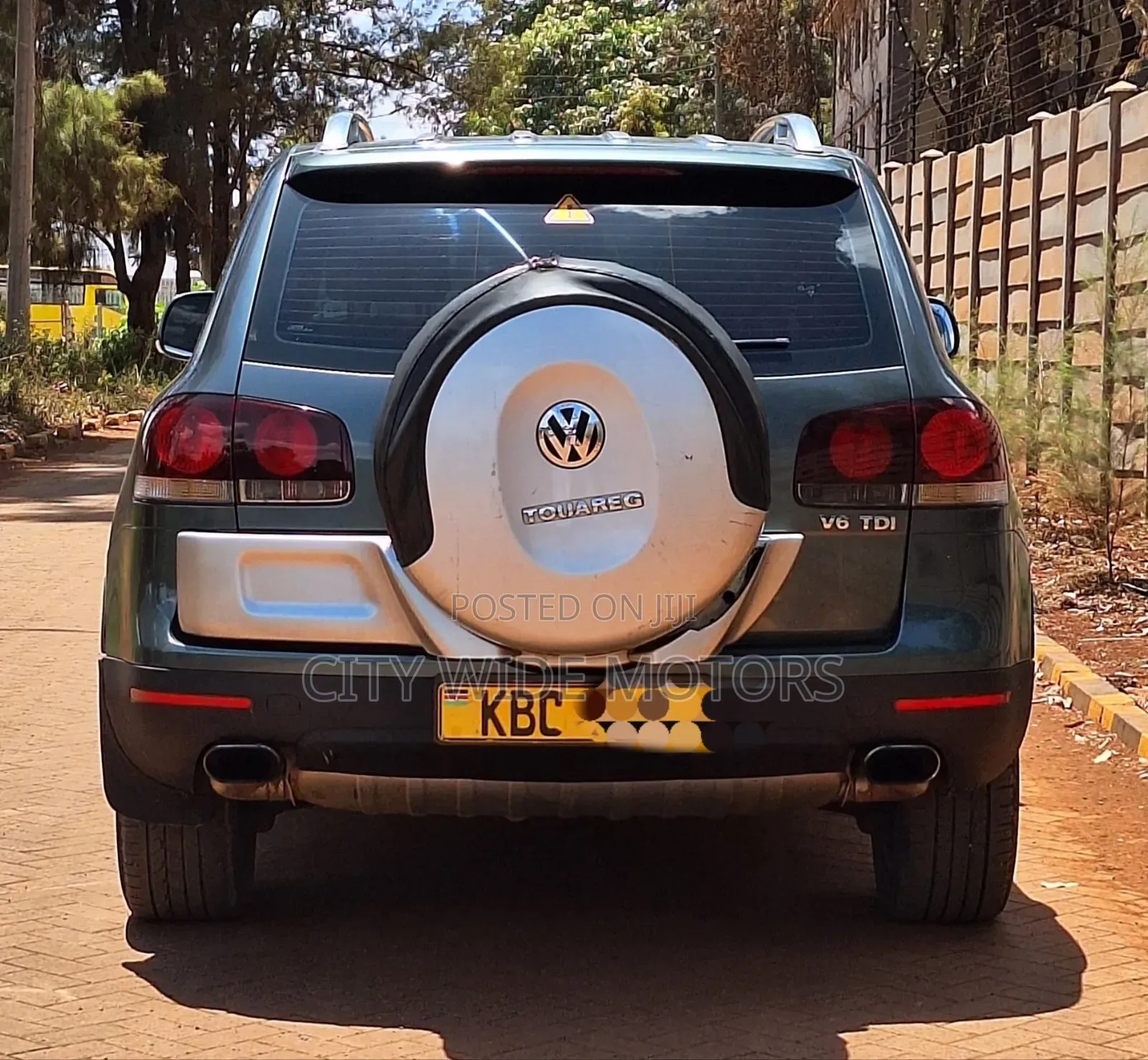 Volkswagen Touareg V6 TDI 2010 Gray