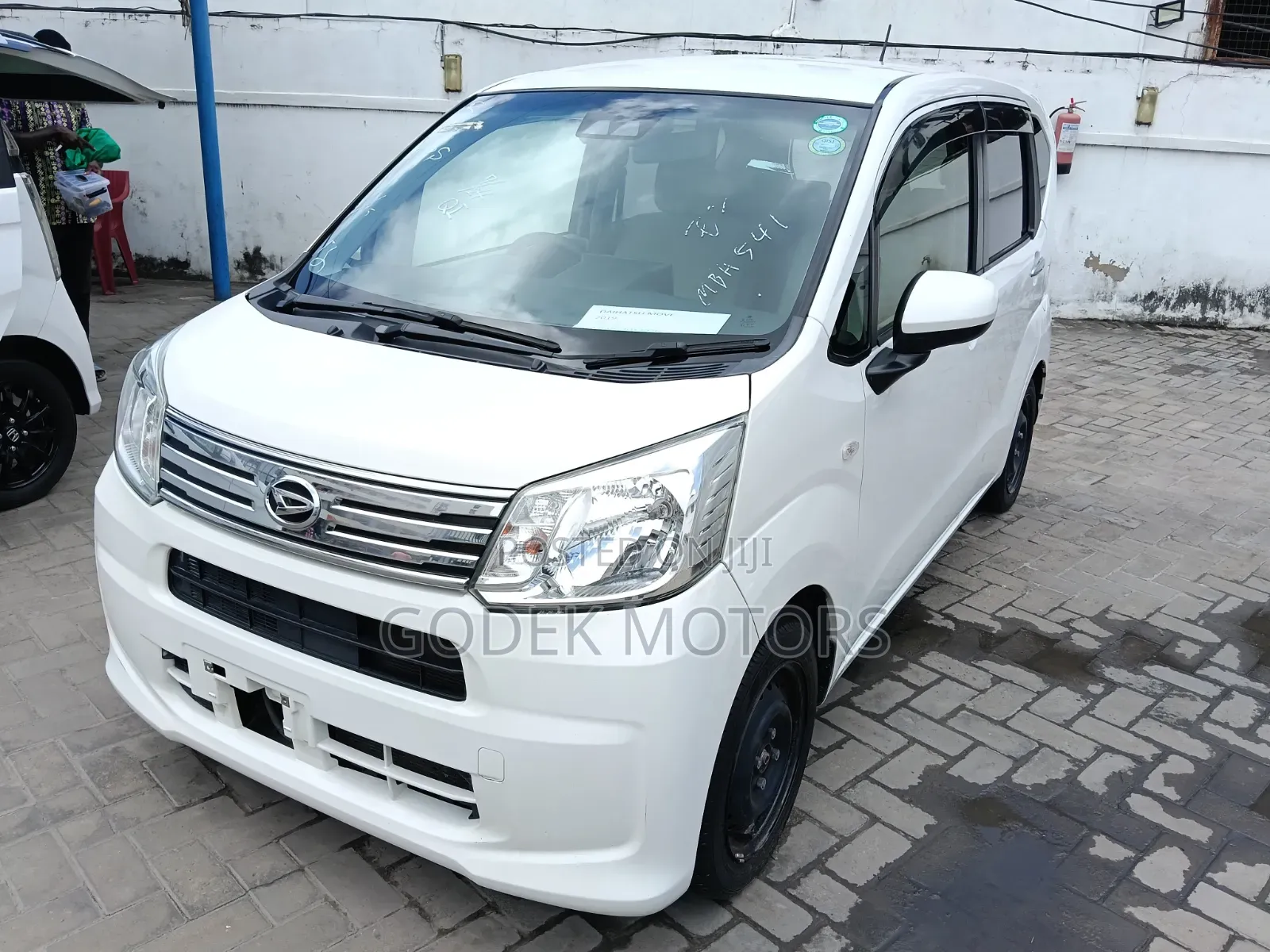 Daihatsu Move 2019 White