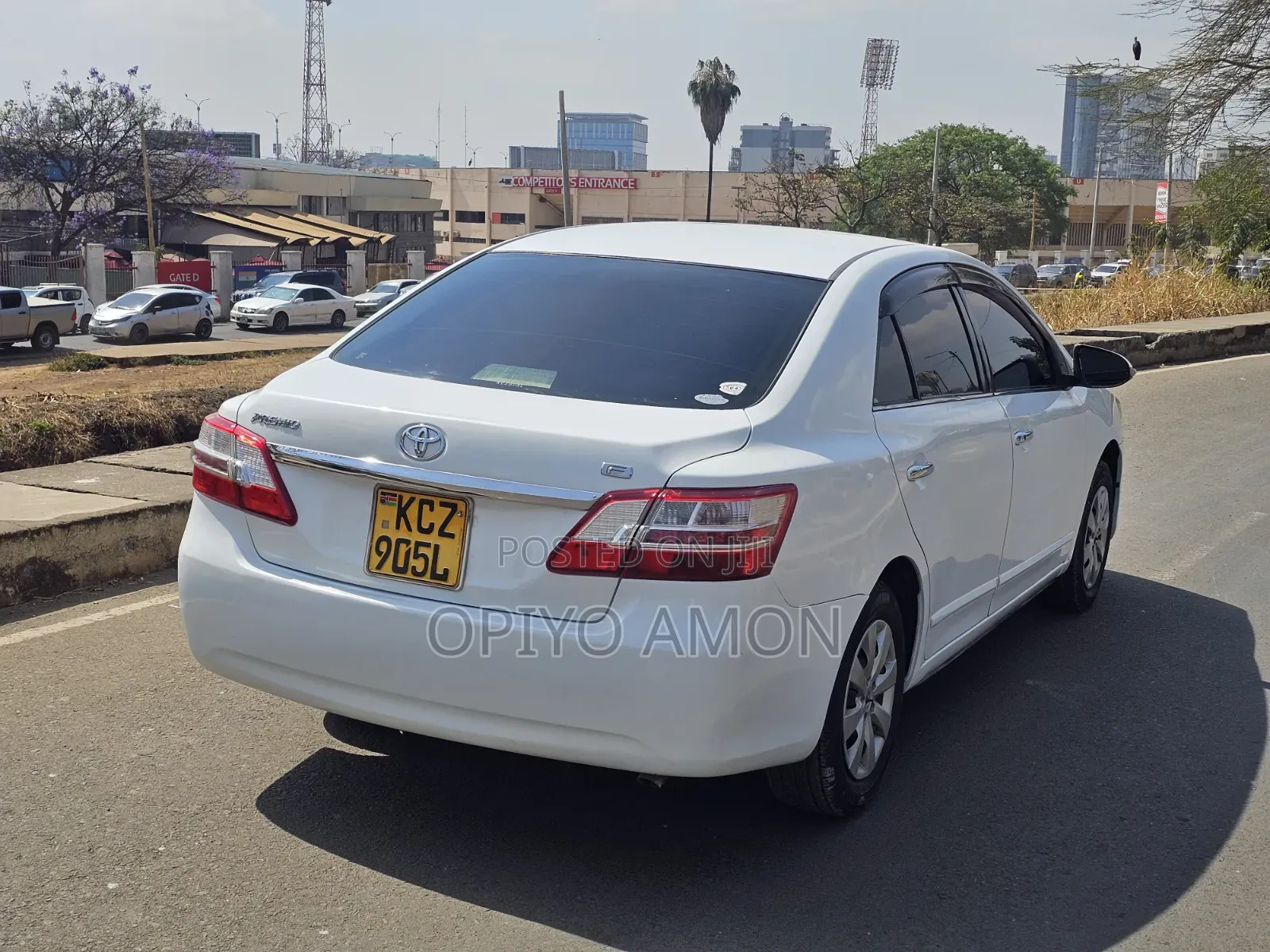 Toyota Premio 2014 White