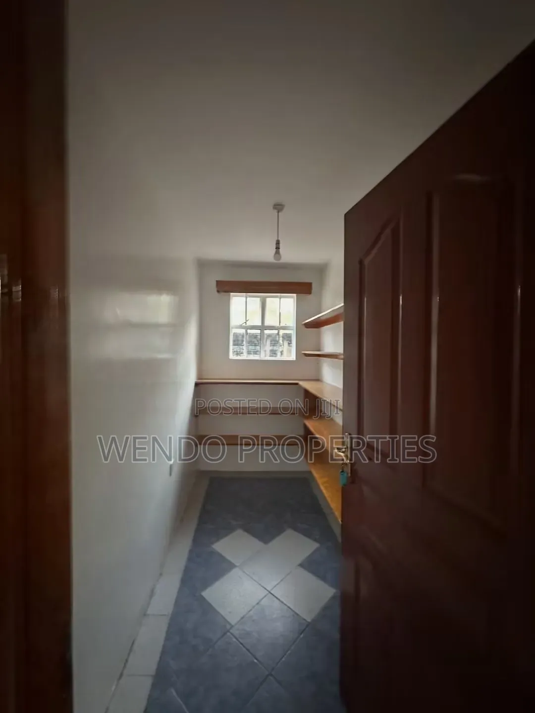 5bdrm Villa in Hardy for rent