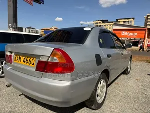 Mitsubishi Lancer Cedia 2000 Silver