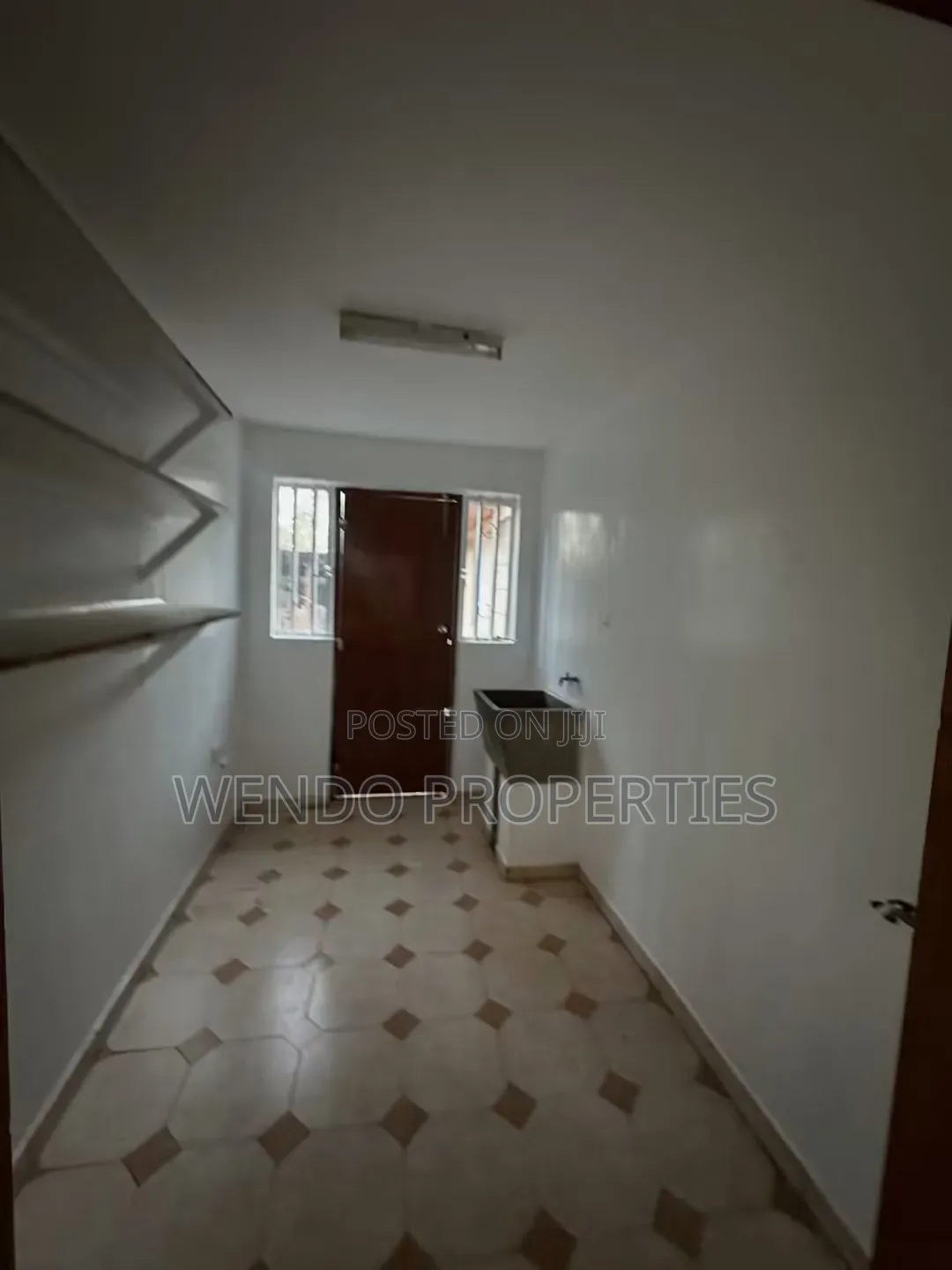 5bdrm Villa in Hardy for rent