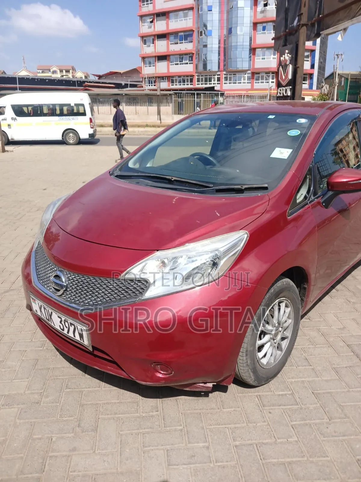 Nissan Note 2016 Red