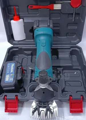 Makita Cordless Sheep Clipper