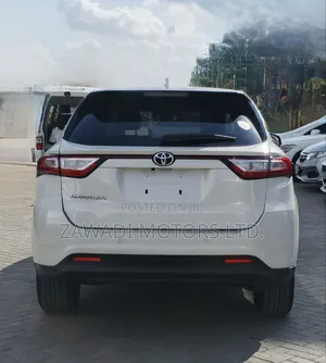 Toyota Harrier 2.0 2019 White
