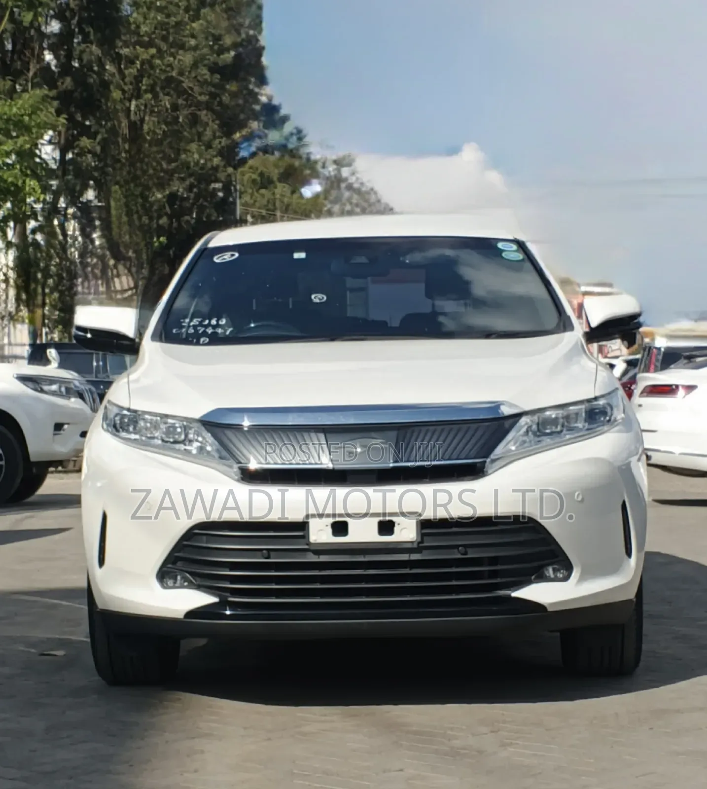 Toyota Harrier 2.0 2019 White
