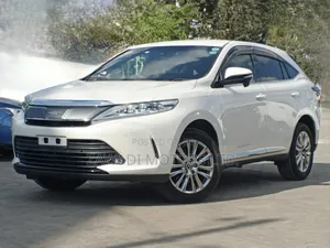 Toyota Harrier 2.0 2019 White