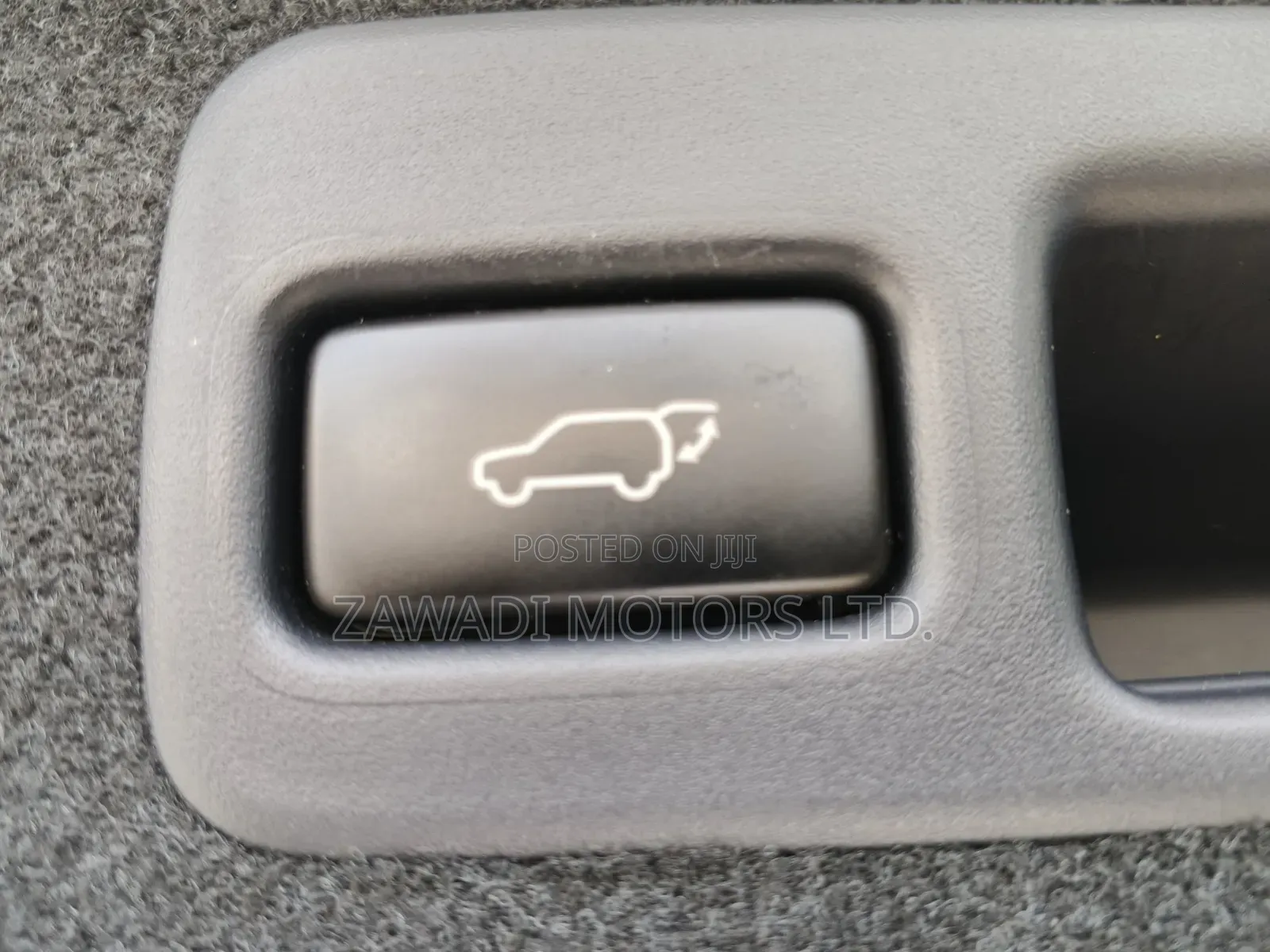 Toyota Harrier 2.0 2019 White