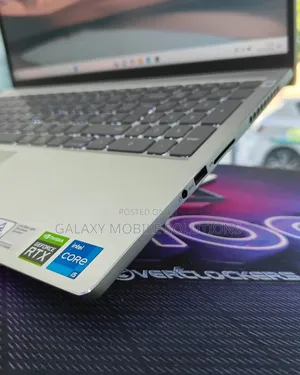 Laptop Dell Vostro 7510 16GB Intel Core i7 SSD 512GB