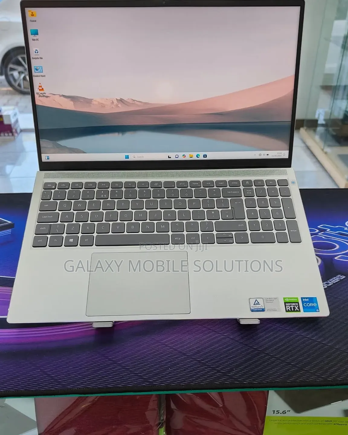 Laptop Dell Vostro 7510 16GB Intel Core i7 SSD 512GB