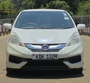 Honda Fit Shuttle 2015 Pearl