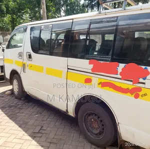 Toyota HiAce 2012 White