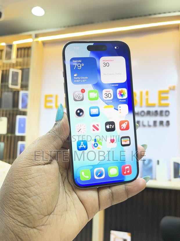 Apple iPhone 15 Pro 512 GB - main view