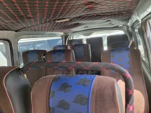Toyota HiAce 2013 Silver