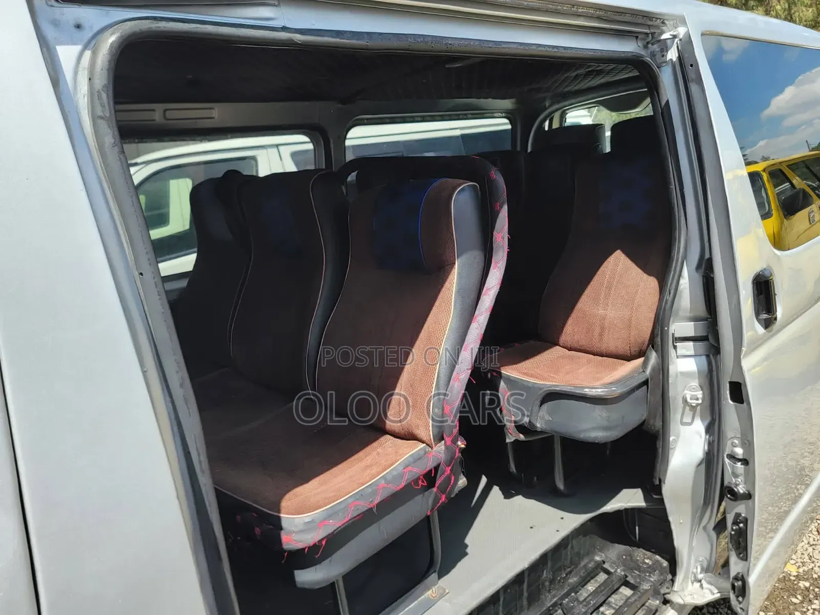 Toyota HiAce 2013 Silver