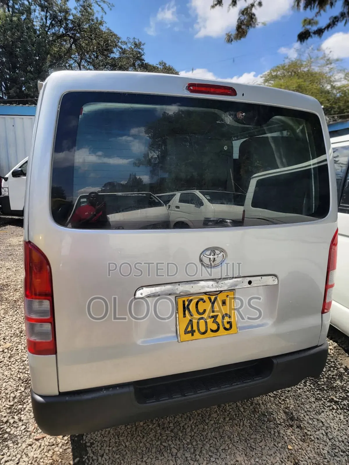 Toyota HiAce 2013 Silver