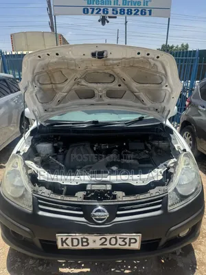 Nissan Advan 2014 White