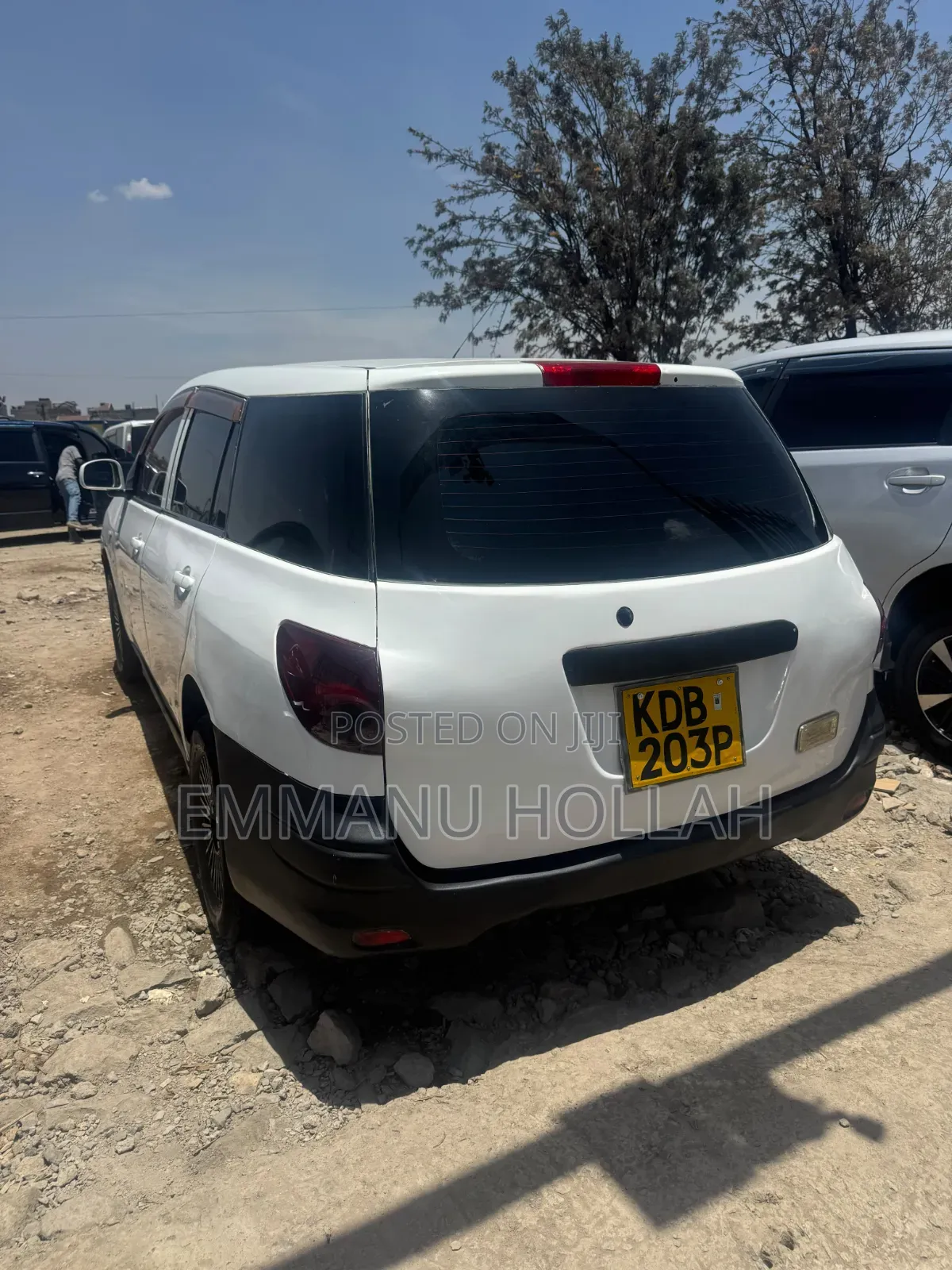 Nissan Advan 2014 White