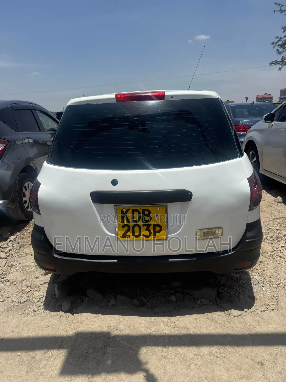 Nissan Advan 2014 White