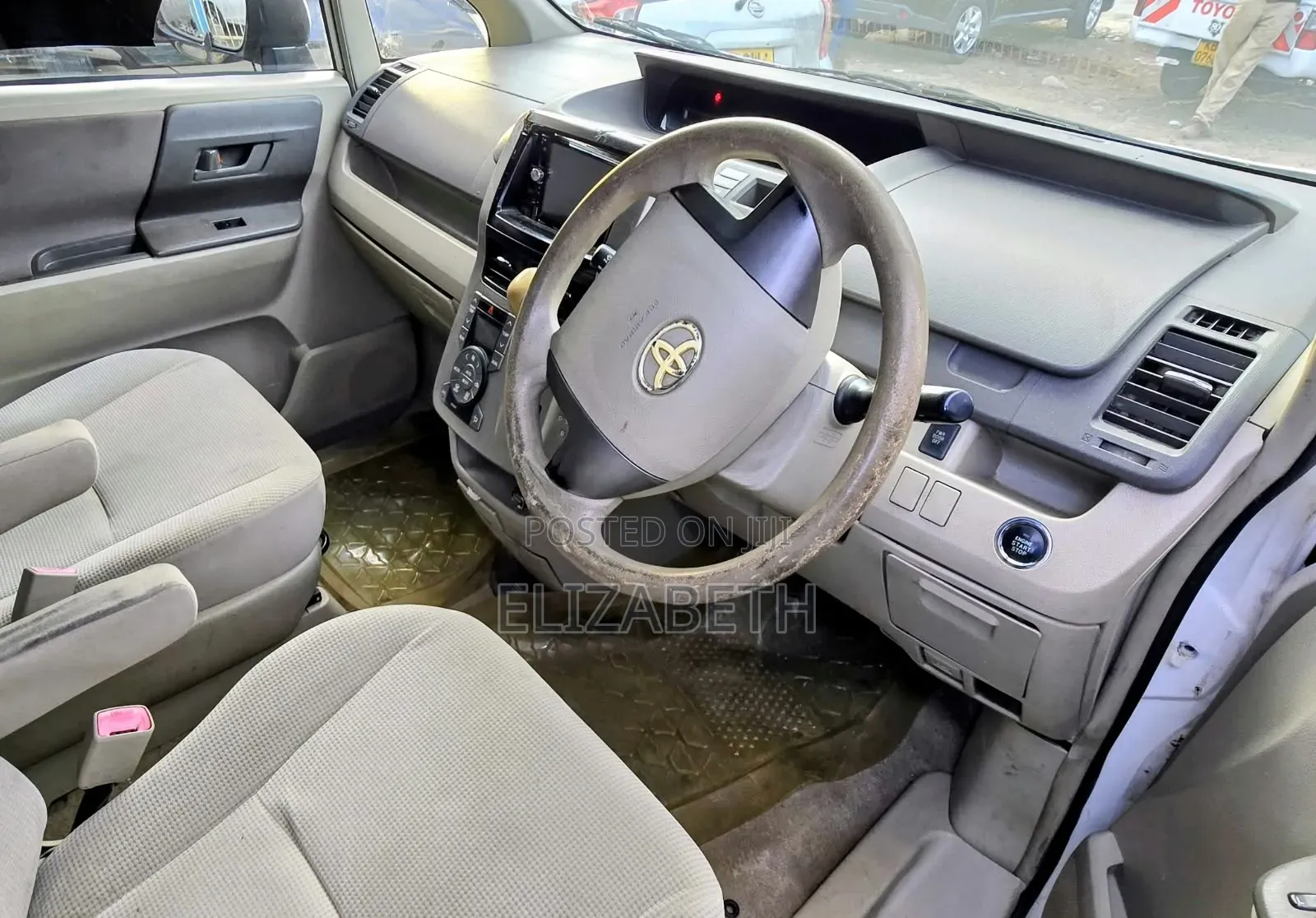 Toyota Noah 2008 White