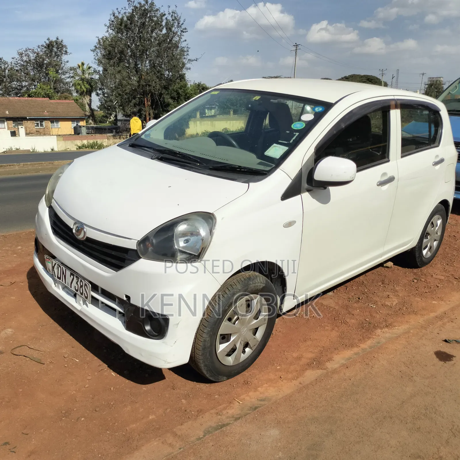 Daihatsu Mira 2016 White